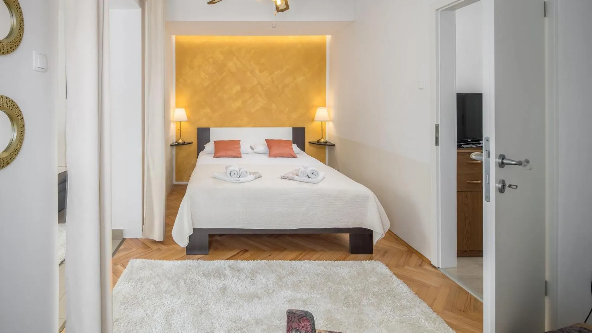 Apartments Katana Porec 0*,