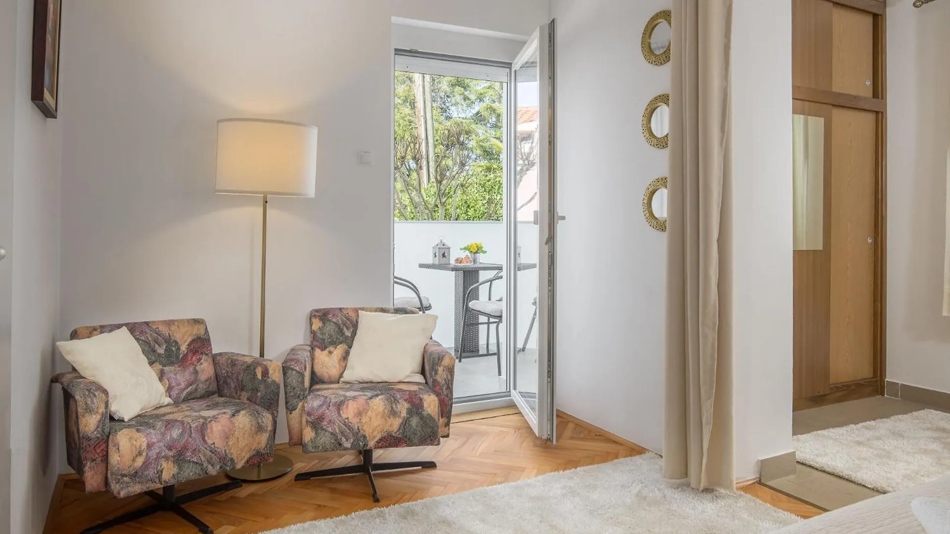 Apartments Katana Porec 0*,